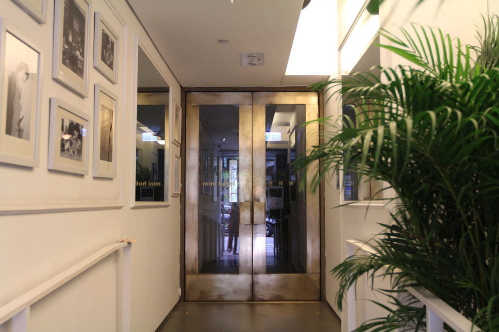 Mini Hotel Causeway Bay Hong Kong Exterior photo